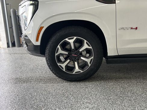 Used 2025 GMC Yukon AT4 Ultimate w/ LPO, Floor Liner Package image 49