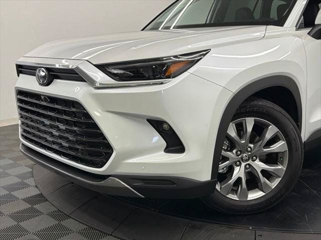Certified 2026 Toyota Grand Highlander FWD image 4