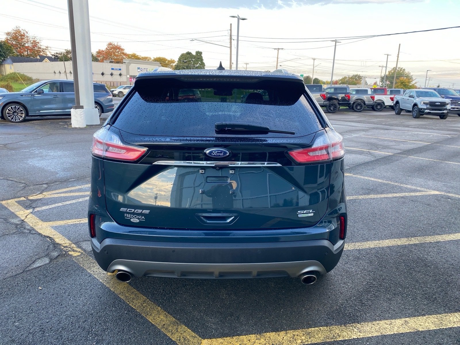 Used 2019 Ford Edge SEL w/ Equipment Group 201A AWD/4WD image 5