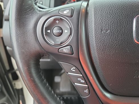 Used 2018 Honda Pilot EX-L image 29