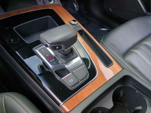Used 2023 Audi Q5 Premium w/ Convenience Package AWD/4WD image 14
