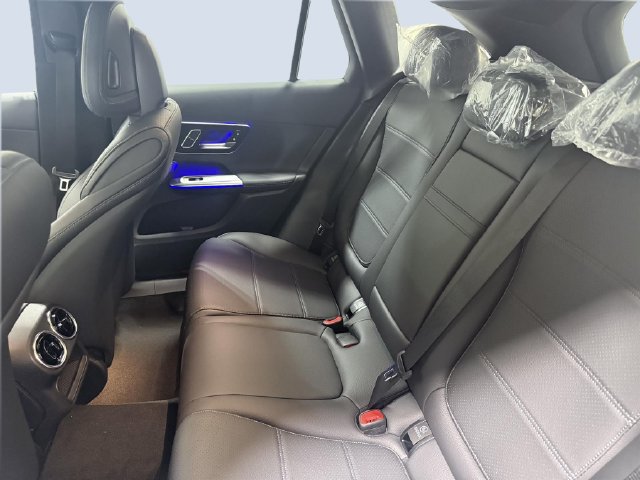 New 2027 Mercedes-Benz GLC 300 4MATIC image 7