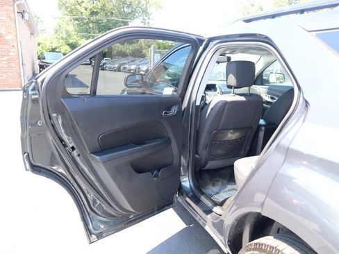 Used 2017 Chevrolet Equinox LT w/ Convenience Package FWD image 17