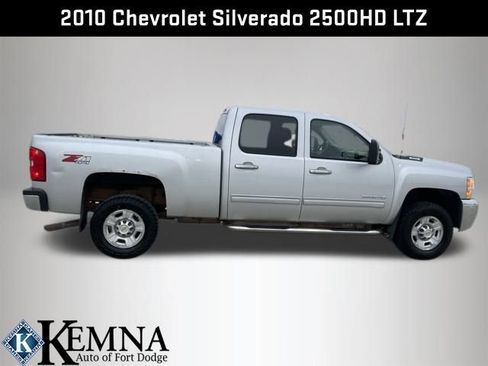 Used 2010 Chevrolet Silverado 2500 LTZ w/ Convenience Package image 8