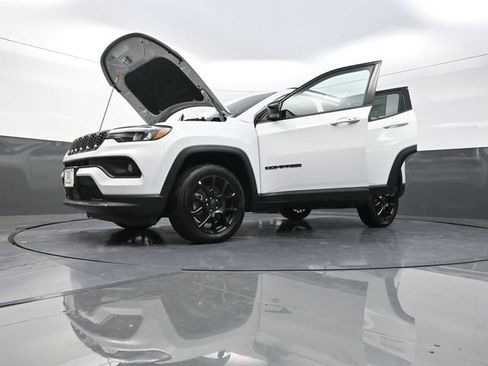 New 2026 Jeep Compass Latitude image 29
