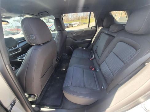 Used 2026 Chevrolet Equinox LT image 8