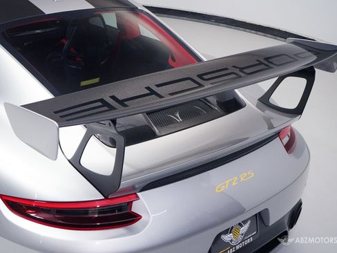 Used 2018 Porsche 911 GT2 RS RWD image 10