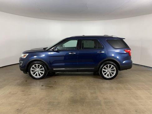 Used 2016 Ford Explorer Limited w/ Equipment Group 301A image 17
