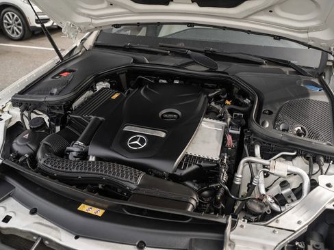 Used 2018 Mercedes-Benz E 300 E 300 4MATIC Sedan 4D image 31