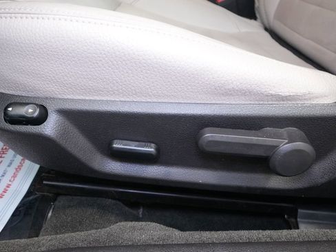 Used 2012 Ford Mustang Premium image 15