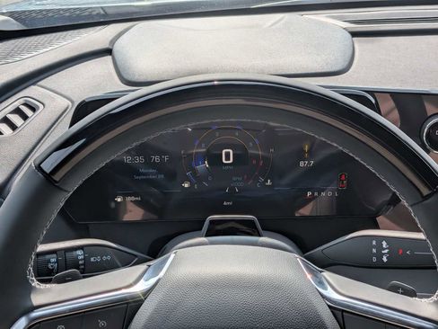 New 2026 Chevrolet Traverse LT w/ Enhanced Driving Package image 31