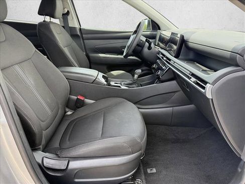 Used 2025 Hyundai Tucson SEL FWD image 11