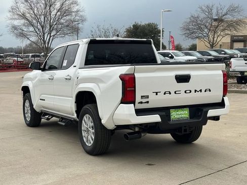 New 2026 Toyota Tacoma SR5 AWD/4WD image 3