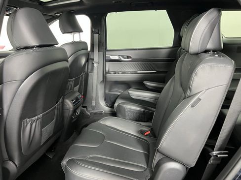 Used 2025 Hyundai Palisade Calligraphy image 29