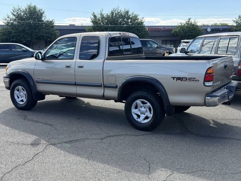 Used 2002 Toyota Tundra SR5 AWD/4WD image 10
