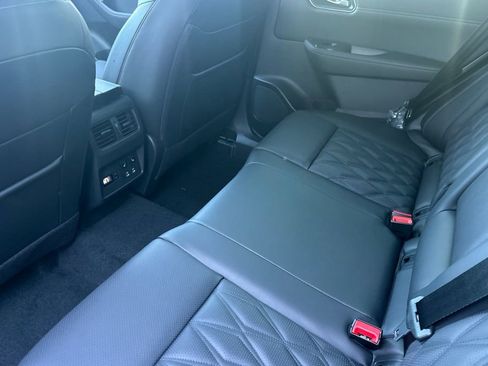 New 2026 Nissan Rogue Platinum w/ Platinum Premium Package AWD/4WD image 12