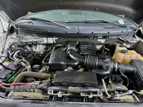 Used 2010 Ford F150 Lariat image 31