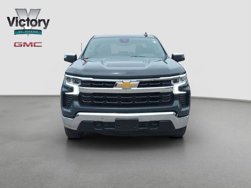 Used 2025 Chevrolet Silverado 1500 LT w/ Protection Package AWD/4WD image 2