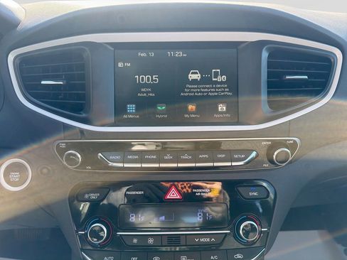 Used 2019 Hyundai Ioniq SEL image 23