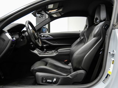 Used 2021 BMW M4 Coupe w/ Executive Package RWD image 9