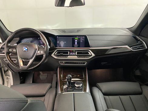 Used 2019 BMW X5 xDrive40i w/ Convenience Package image 16