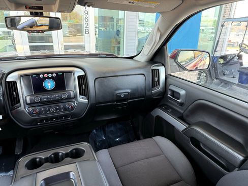 Used 2018 Chevrolet Silverado 1500 LT w/ All Star Edition AWD/4WD image 34