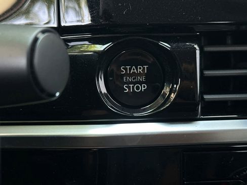 New 2025 Nissan Pathfinder SV image 26