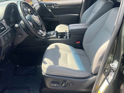 Used 2023 Lexus GX 460 w/ Black Line Special Edition AWD/4WD image 5