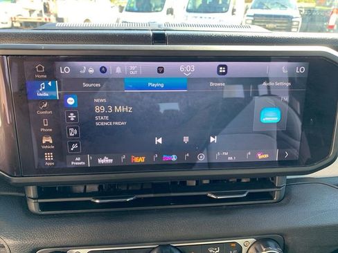 Used 2024 Jeep Wrangler Unlimited w/ Convenience Group image 26