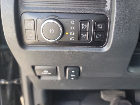 New 2025 Ford F250 Platinum w/ FX4 Off-Road Package AWD/4WD image 26