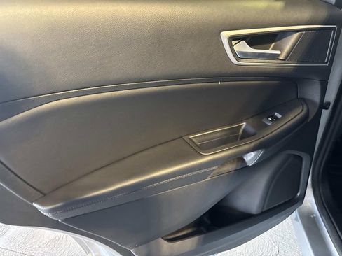 Used 2024 Ford Edge SEL w/ Convenience Package image 11