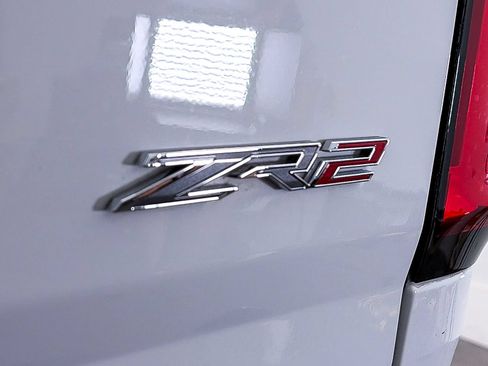 Used 2022 Chevrolet Colorado ZR2 AWD/4WD image 5