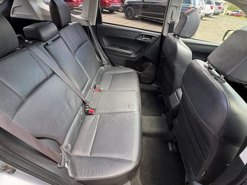 Used 2014 Subaru Forester 2.5i Limited AWD/4WD image 28