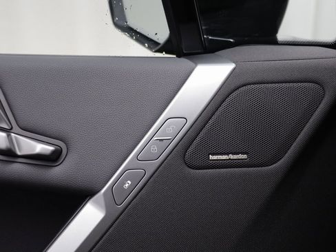 New 2026 BMW iX xDrive60 w/ M Sport Package image 7