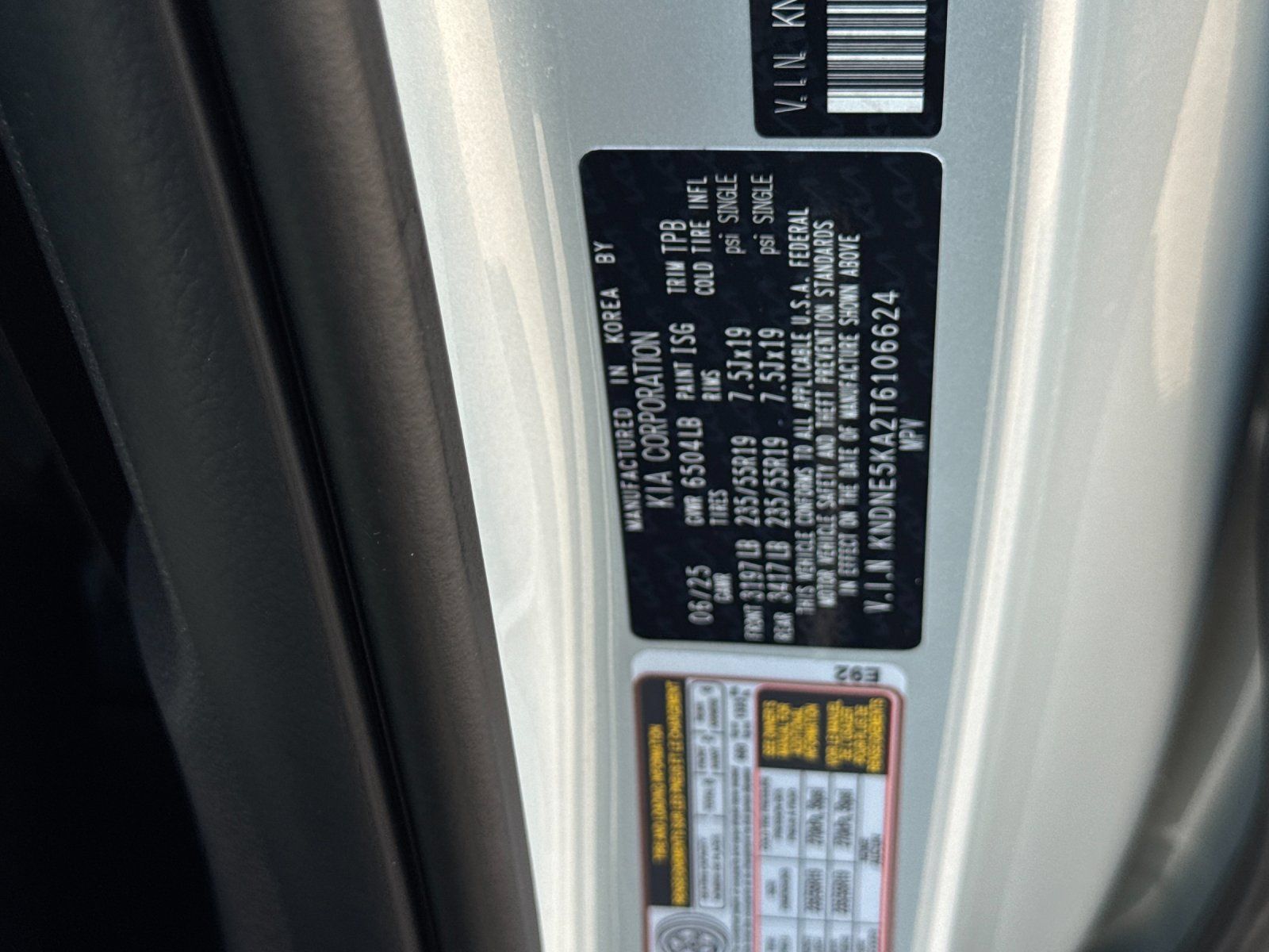 Certified 2026 Kia Carnival SX FWD image 35