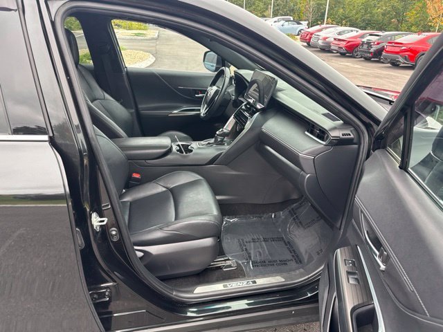 Used 2024 Toyota Venza Nightshade AWD/4WD image 11