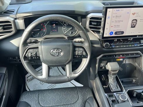 Used 2023 Toyota Tundra Limited w/ Power Package AWD/4WD image 12