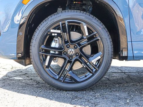 New 2026 Volkswagen Tiguan SE R-Line image 22