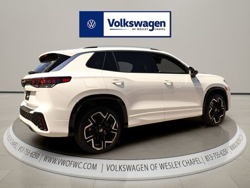 New 2026 Volkswagen Tiguan SEL R-Line AWD/4WD image 7
