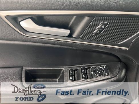 Used 2023 Ford Edge SEL image 24