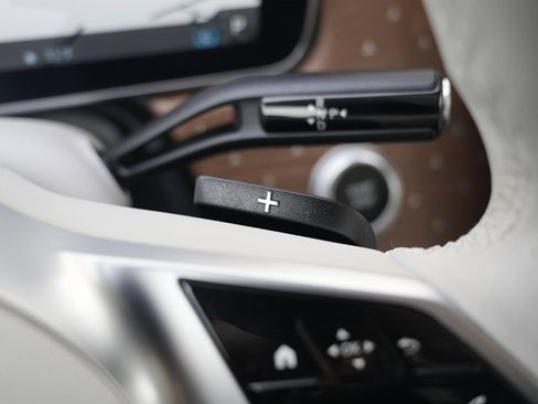 Used 2023 Mercedes-Benz EQE 500 4MATIC SUV image 53