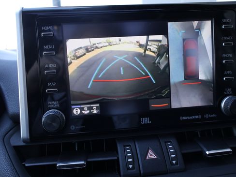 Used 2020 Toyota RAV4 Limited image 36