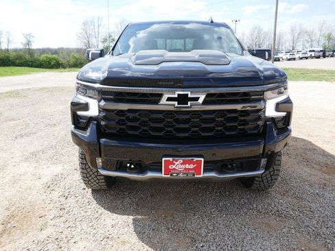 New 2026 Chevrolet Silverado 1500 ZR2 w/ Dark Appearance Package AWD/4WD image 9