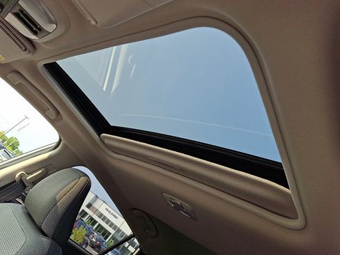 Certified 2024 Subaru Crosstrek 2.0i Premium AWD/4WD image 17