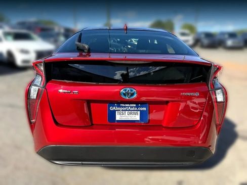 Used 2017 Toyota Prius Two image 6