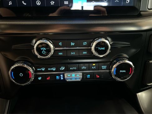 Used 2024 Ford F150 Lariat w/ Equipment Group 502A High AWD/4WD image 26