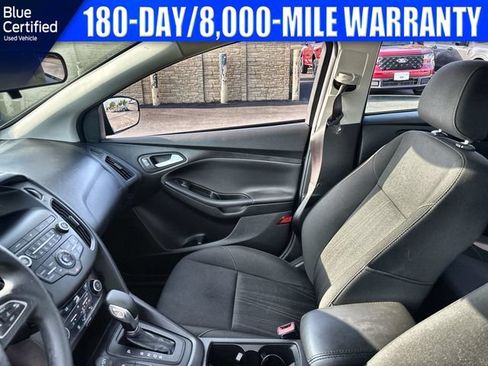 Used 2018 Ford Focus SE FWD image 14