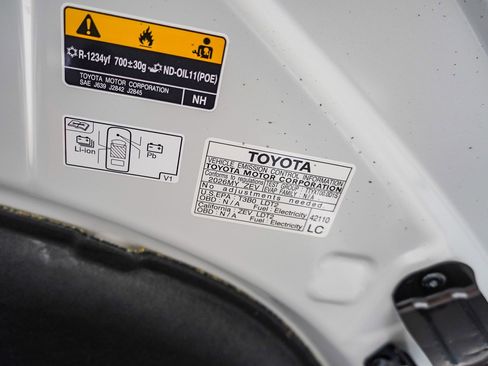 New 2026 Toyota C-HR AWD/4WD image 14