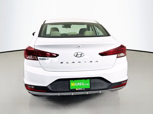 Used 2020 Hyundai Elantra SE image 8