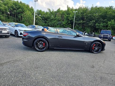 Used 2018 Maserati GranTurismo Sport image 23